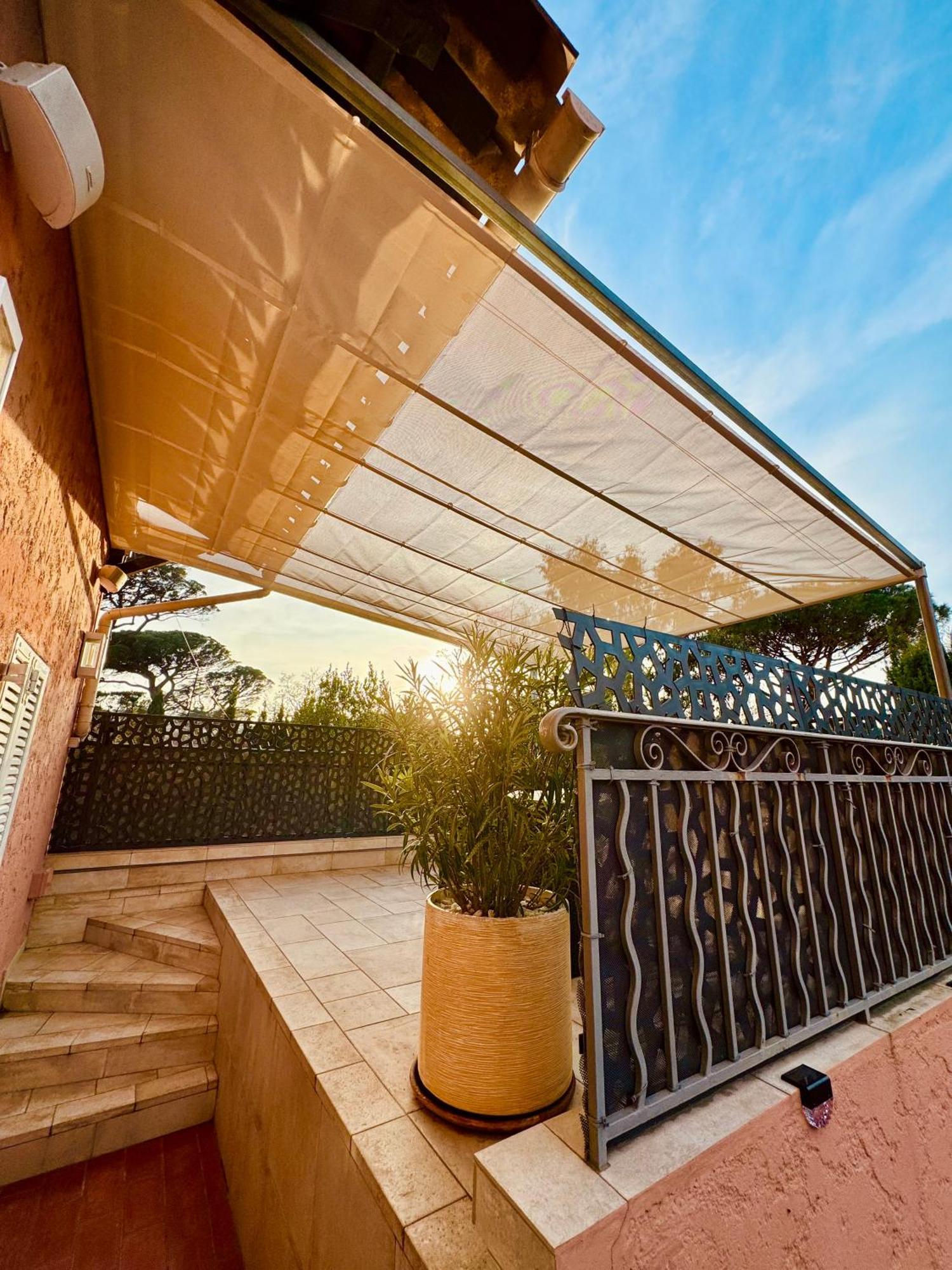 Studio Climatise, Terrasse, Parking Prive, 50M De La Plage Saint-Tropez Eksteriør billede