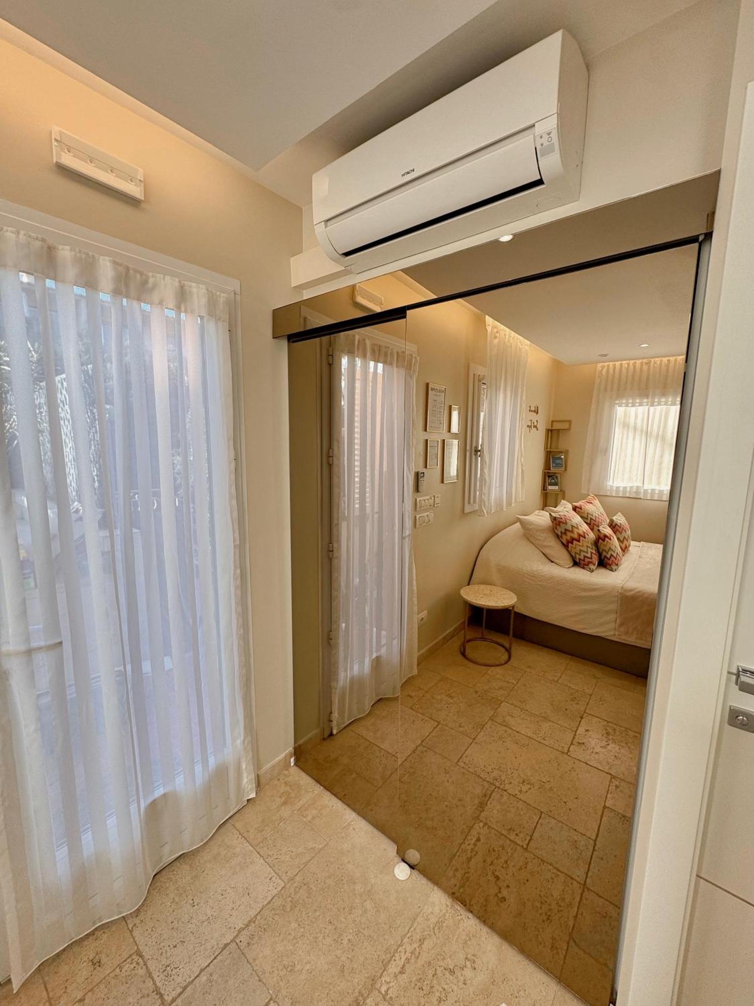 Studio Climatise, Terrasse, Parking Prive, 50M De La Plage Saint-Tropez Eksteriør billede