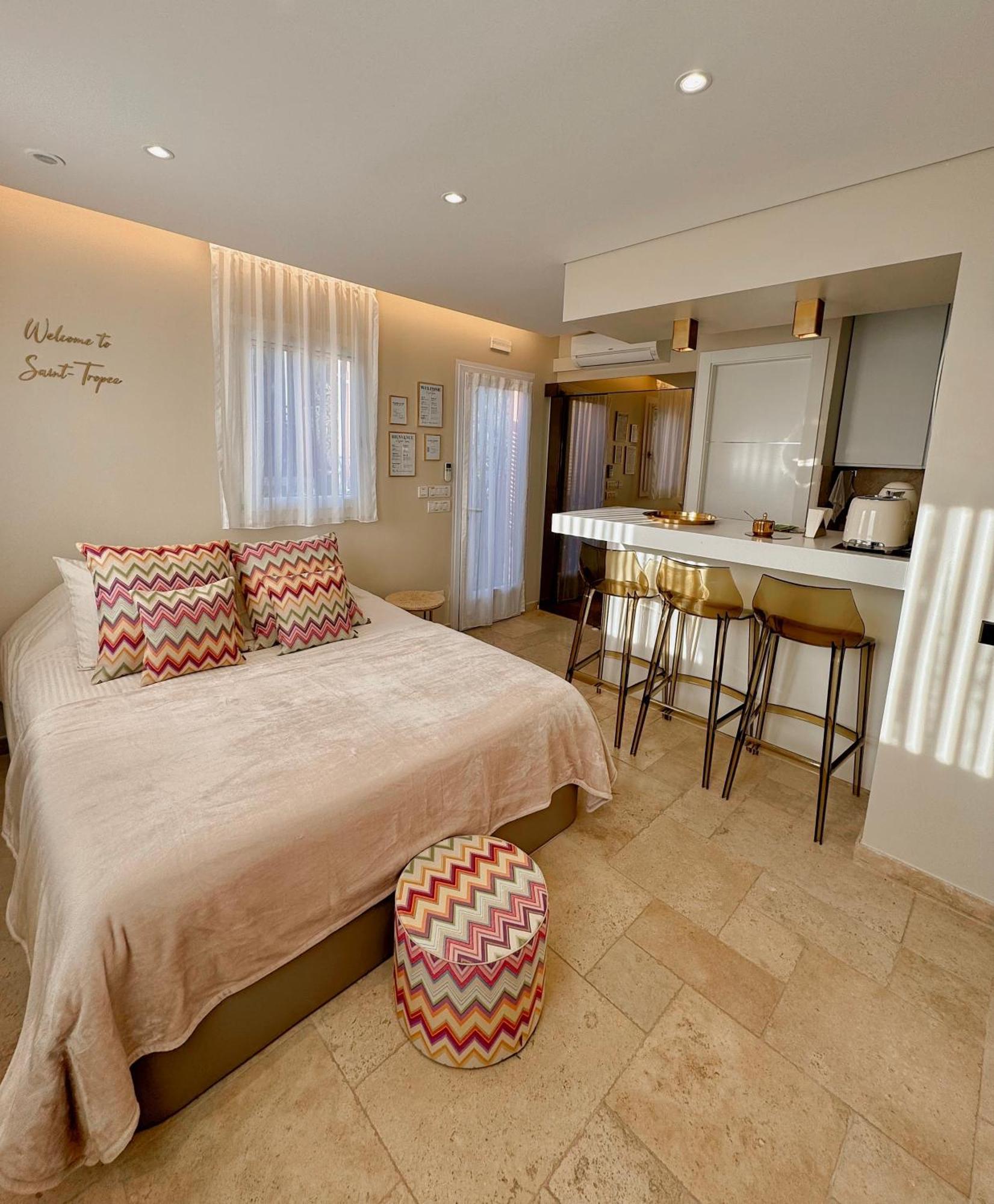 Studio Climatise, Terrasse, Parking Prive, 50M De La Plage Saint-Tropez Eksteriør billede