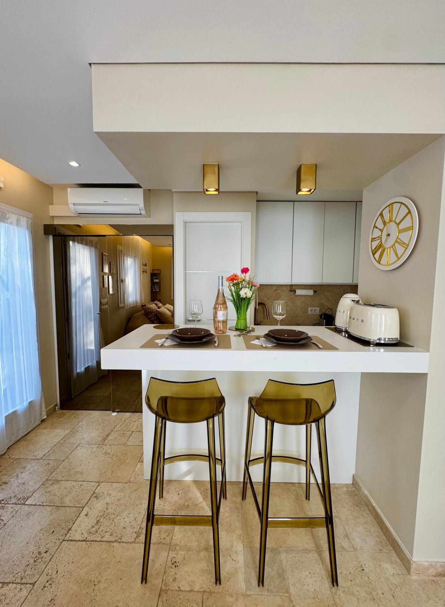 Studio Climatise, Terrasse, Parking Prive, 50M De La Plage Saint-Tropez Eksteriør billede