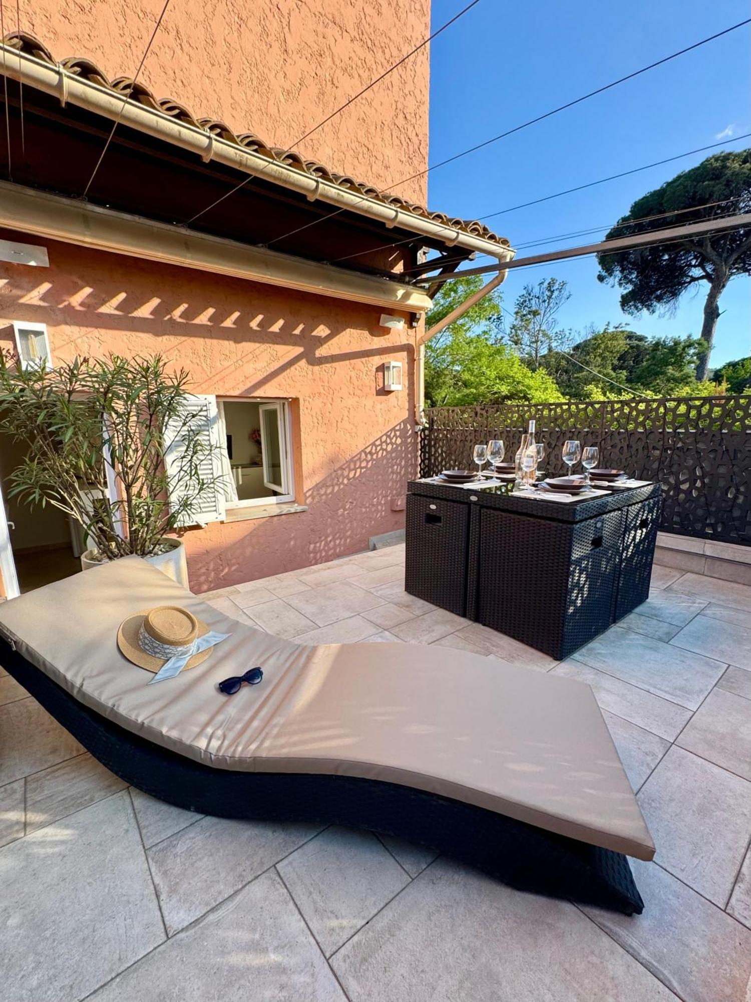 Studio Climatise, Terrasse, Parking Prive, 50M De La Plage Saint-Tropez Eksteriør billede
